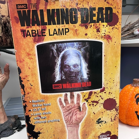 Walking Dead lamp - Picture 2 of 4